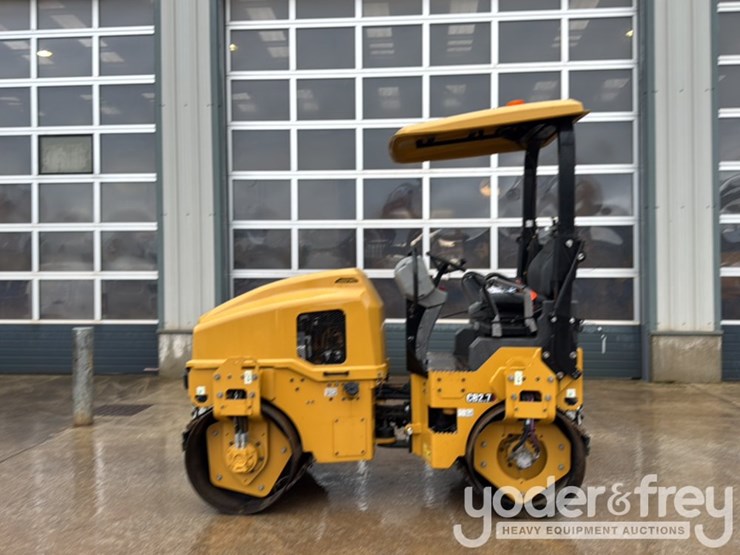 2024-caterpillar-cb2.7-image-2