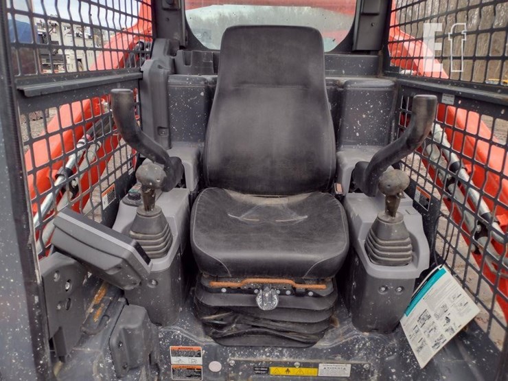 kubota-svl75-3-image-10