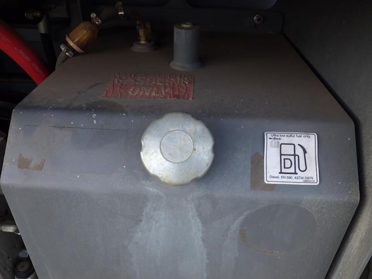 skyjack-sj6832rt-image-17