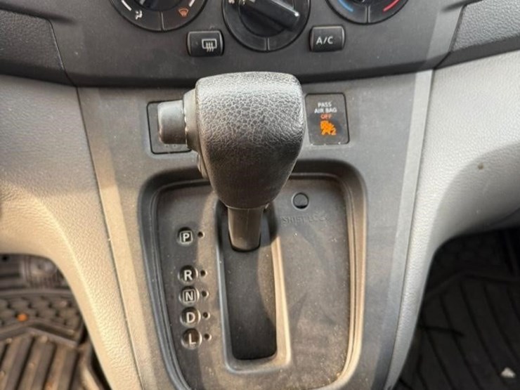 2017-chevrolet-city-express-image-14