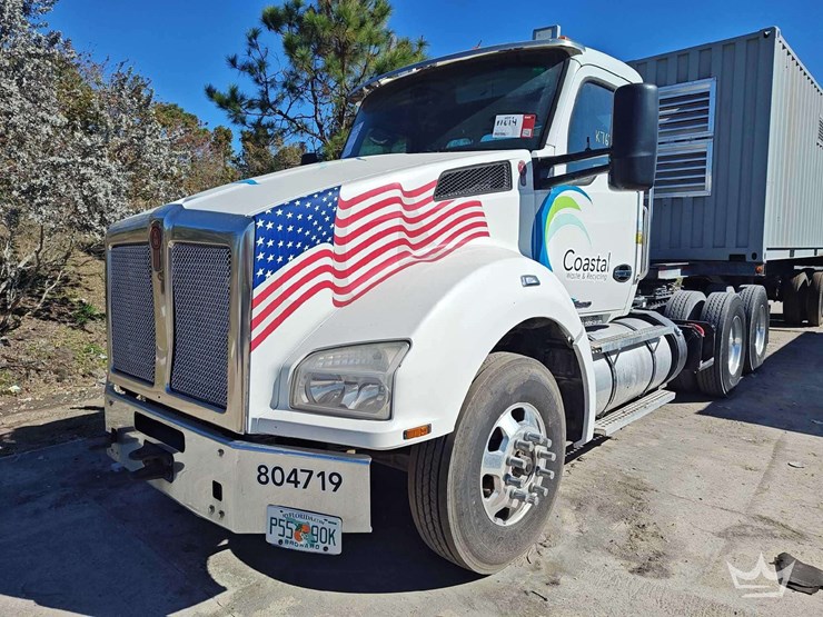 2019-kenworth-t880-image-1