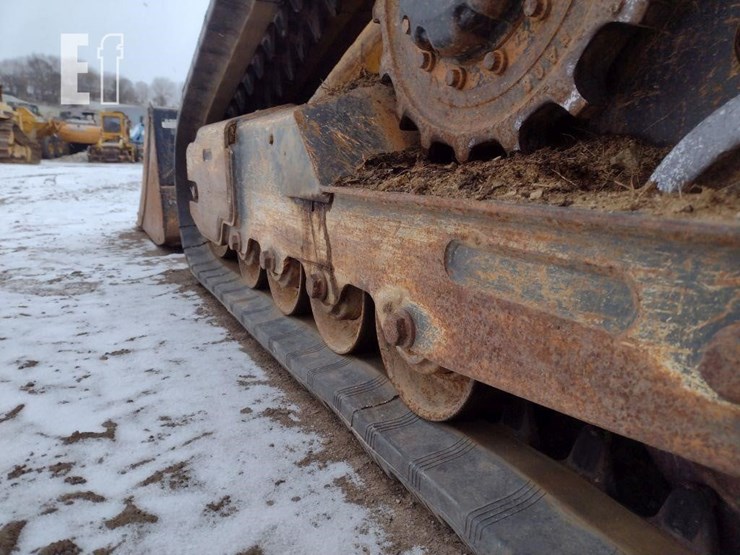 2019-deere-317g-image-23