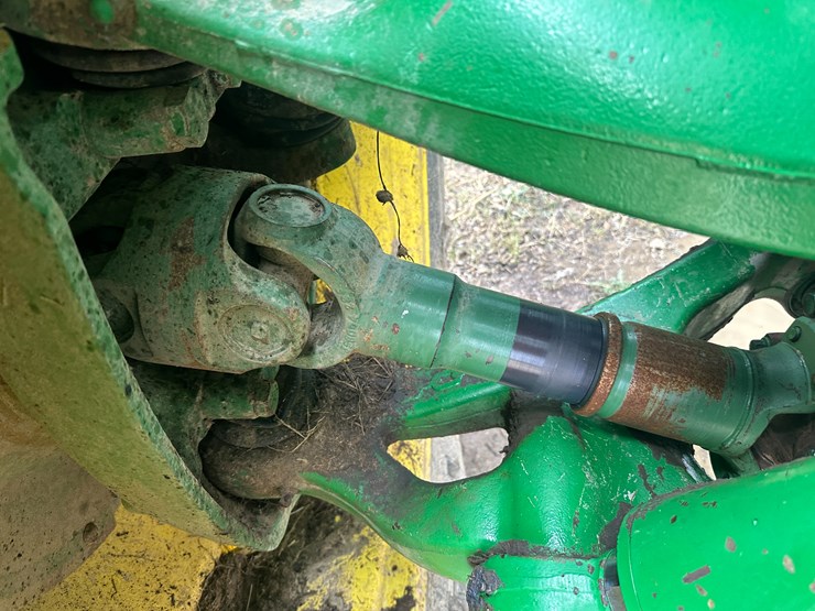 2010-john-deere-8345r-image-23