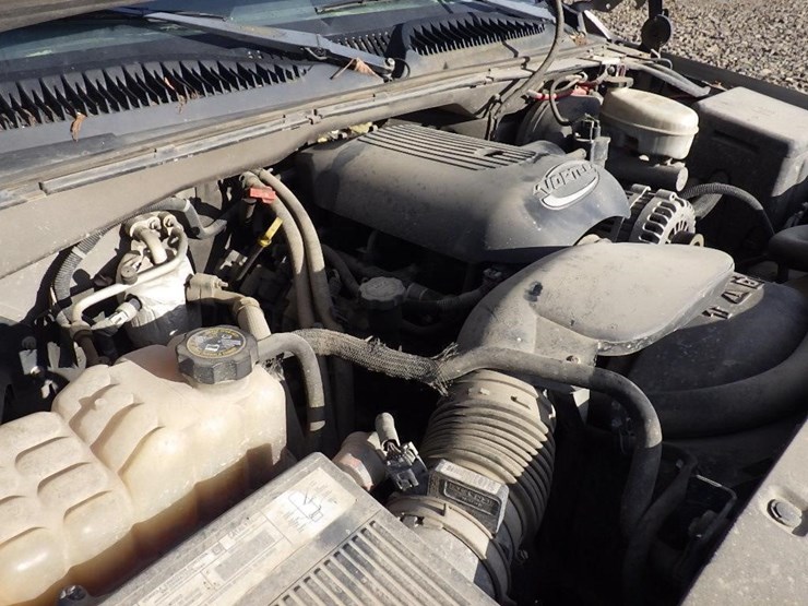 2003-gmc-1500-image-14