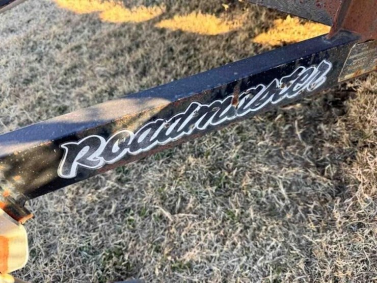 roadmaster-trailer,-single-axle,-side-and-rear-image-2