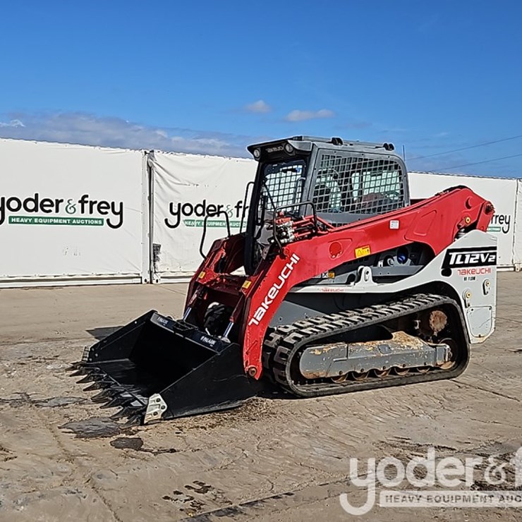 2017 TAKEUCHI TL12V2