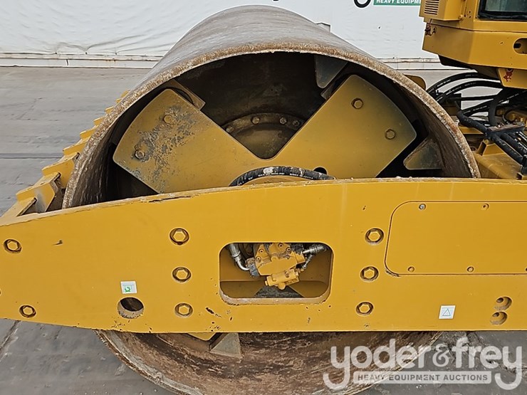 2007-caterpillar-cs-563e-image-14