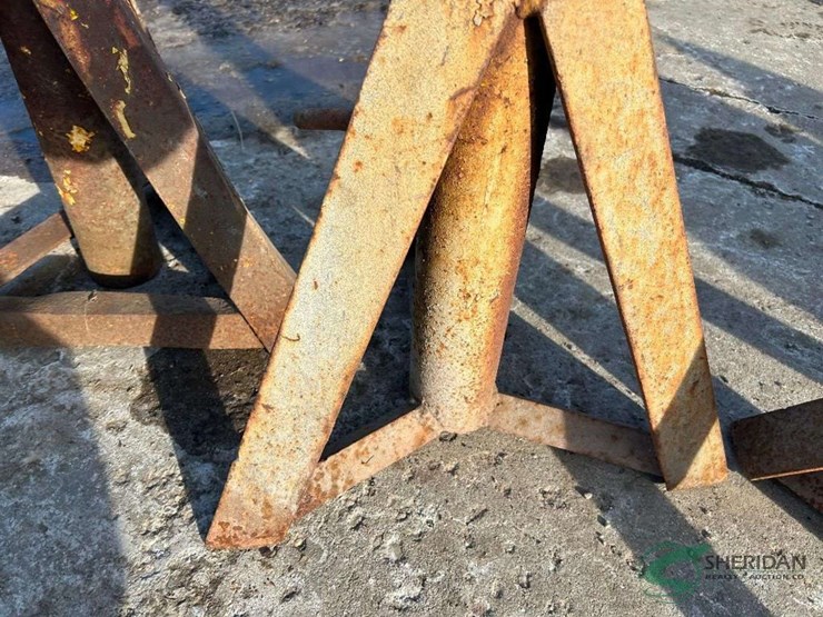 (3)-jack-stands-image-4