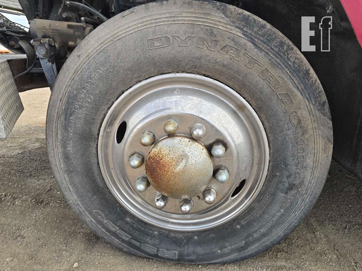 1993-freightliner-fl80-image-24