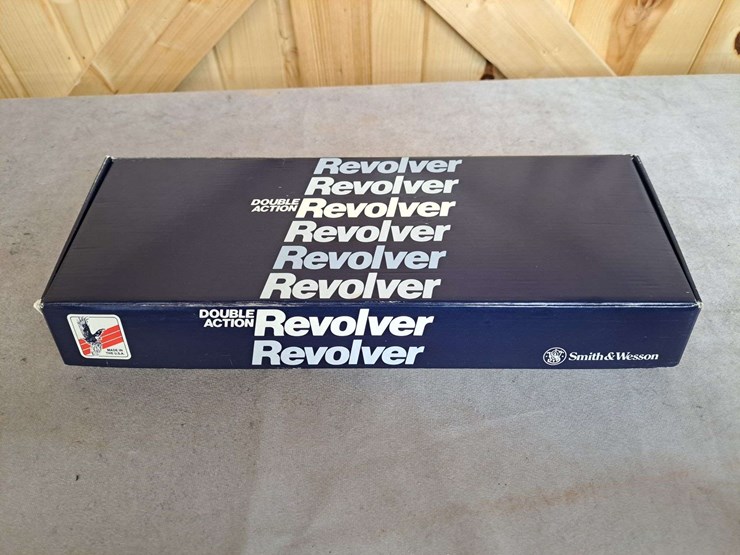 smith-&-wesson-model-629-classic-.44-magnum-da-revolver-image-17