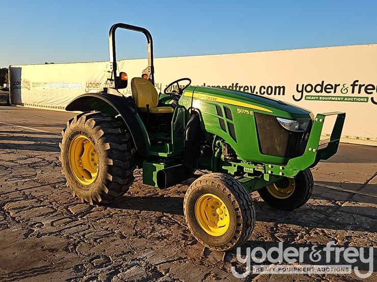 2024-john-deere-5075e-image-7