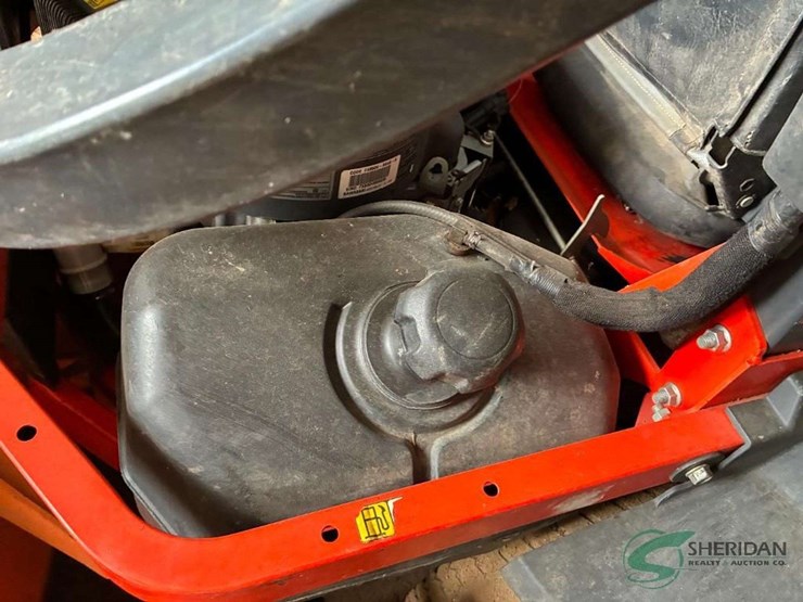 kubota-781-60"-zero-turn-mower-showing-2349-hours-image-16