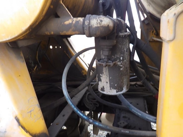 2001-peterbilt-357-image-24