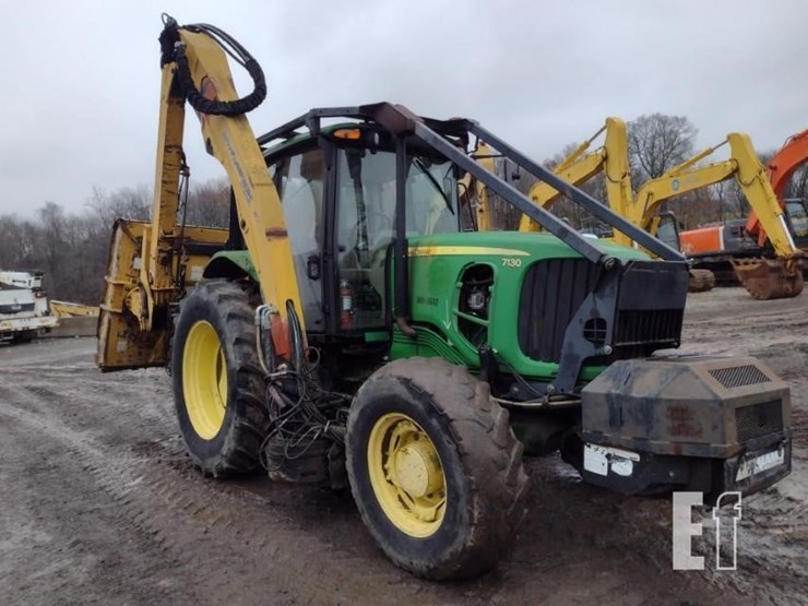 2010-john-deere-7130-image-34