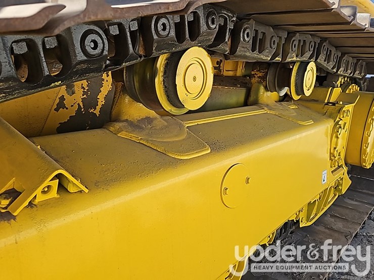 2023-komatsu-d71px-24-image-22