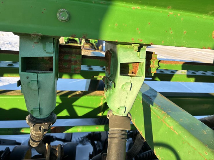 john-deere-750-image-16