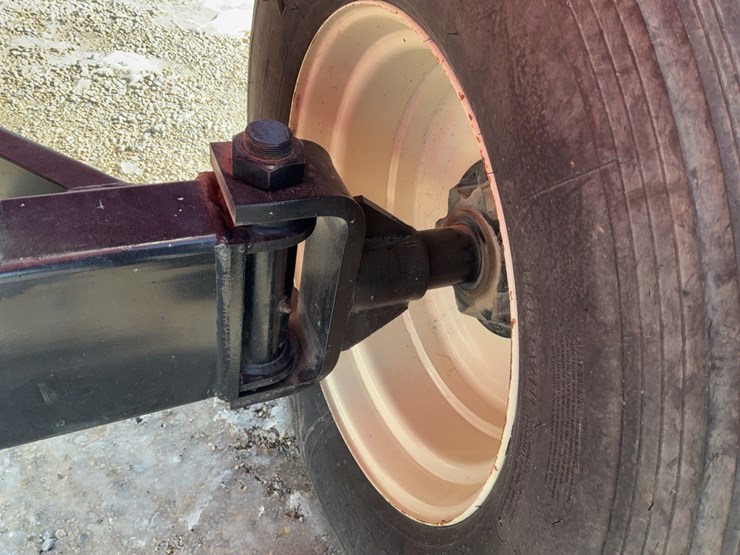 j&m-555-gravity-wagon-image-19