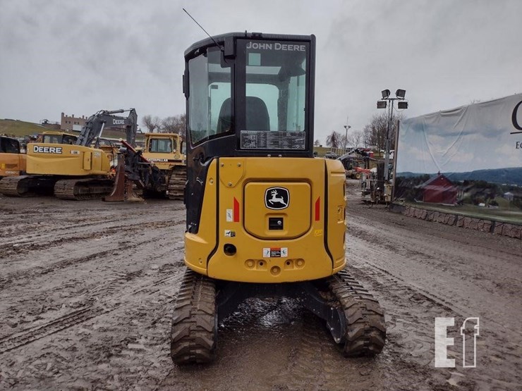 2023-deere-30g-image-4