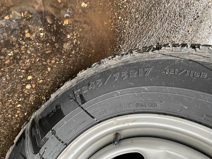 2021-ford-f350-xl-image-20