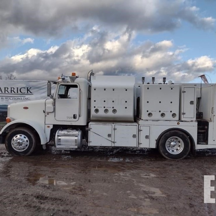 2008 PETERBILT 365