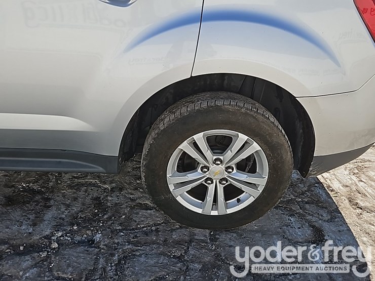 2015-chevrolet-equinox-image-12