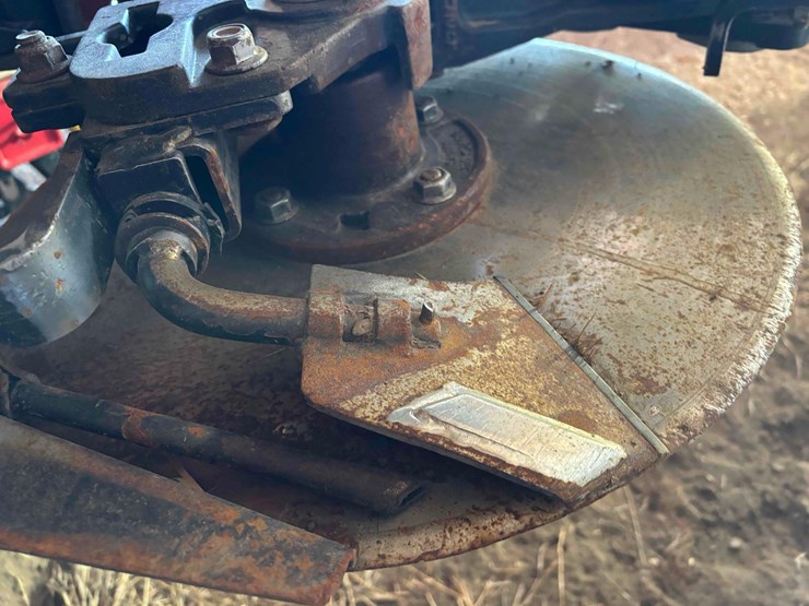 2014-bourgault-7700-image-7