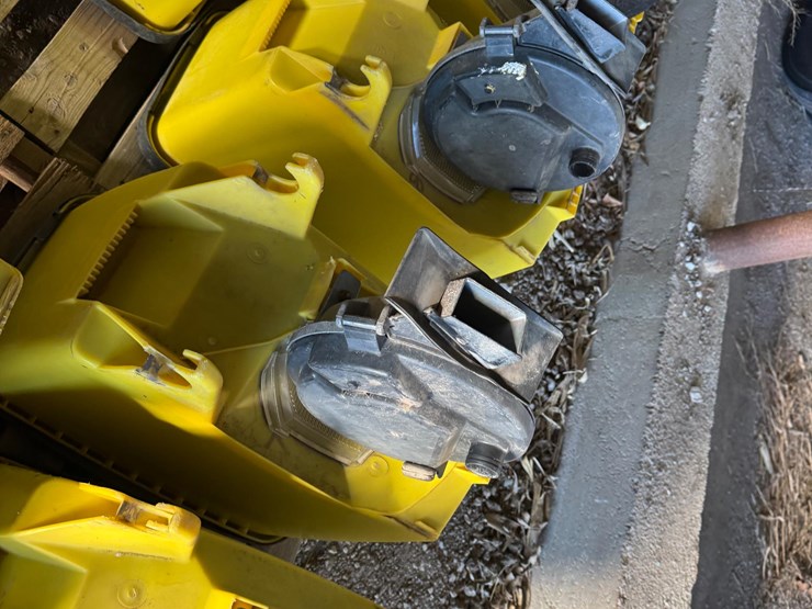 john-deere-max-emerge-planter-boxes-w/precision-planting-seed-units-image-19