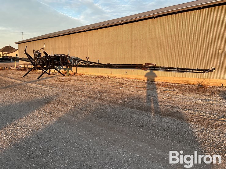 schaben-81’-folding-sprayer-boom-image-1