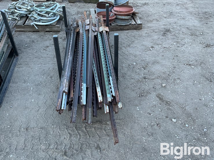 t-posts-&-carrier-rack-image-8