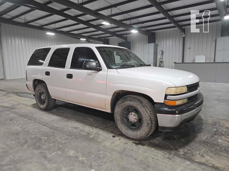 2006-chevrolet-tahoe-image-2