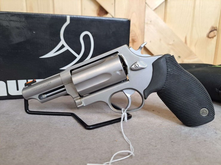 taurus-judge-.45-colt/.410-da-revolver-image-2