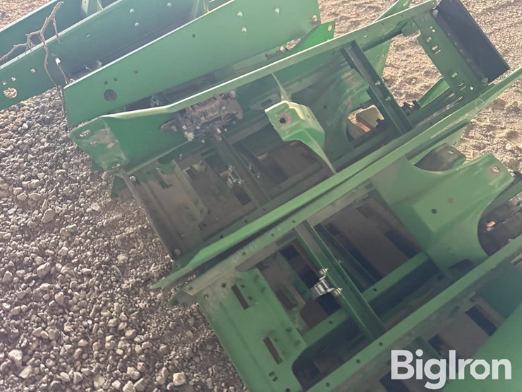 john-deere-max-emerge-planter-unit-frames-image-19