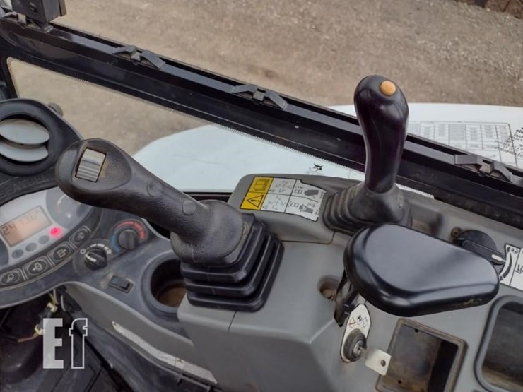 2021-bobcat-e35i-image-8