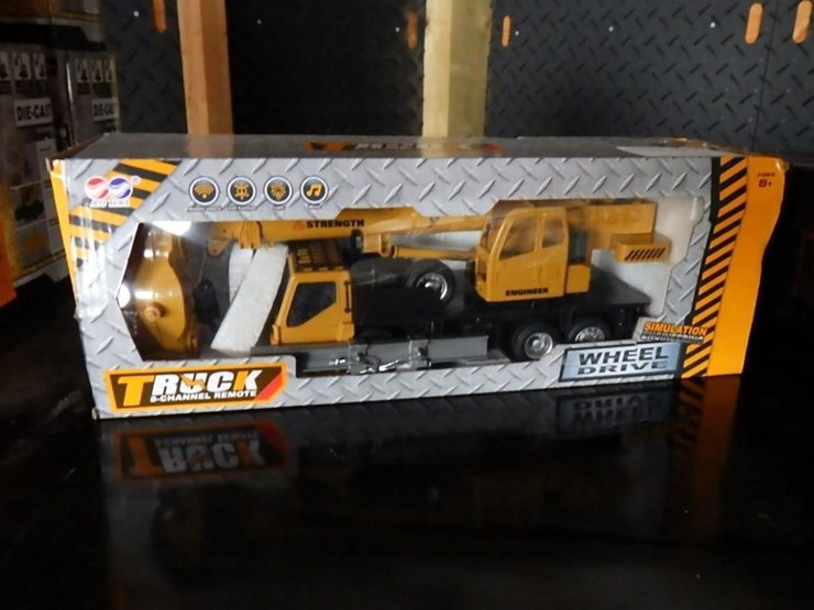 sklp-crane-toy-image-1