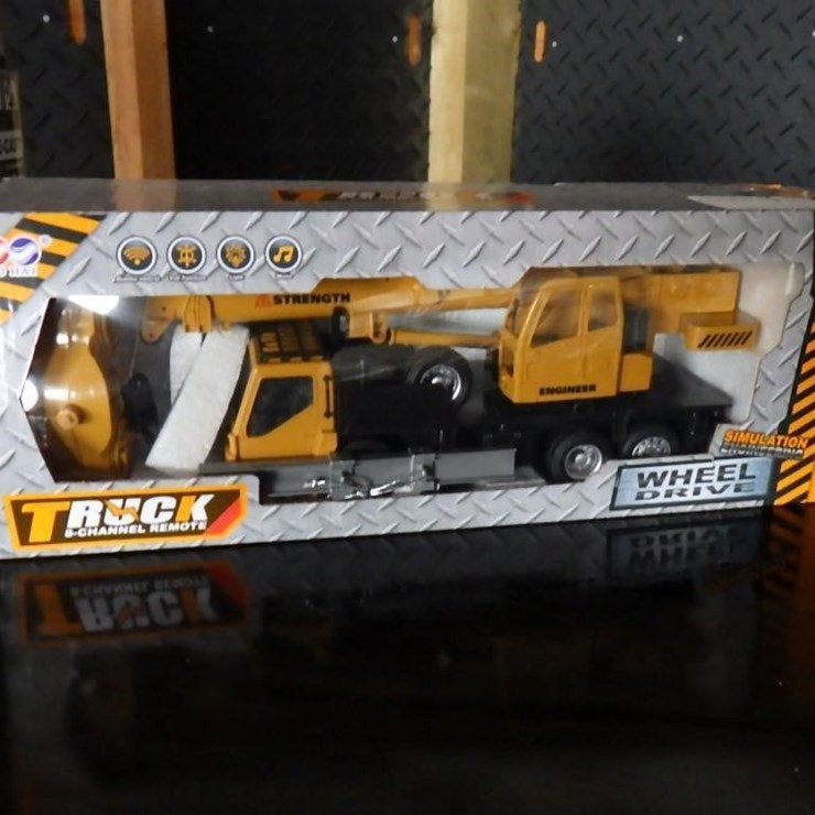 SKLP Crane Toy