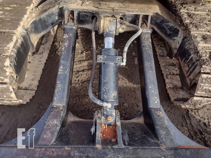 2018-caterpillar-307e2-image-24