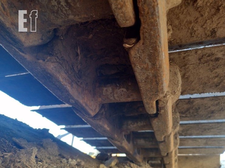 2000-deere-270c-lc-image-30