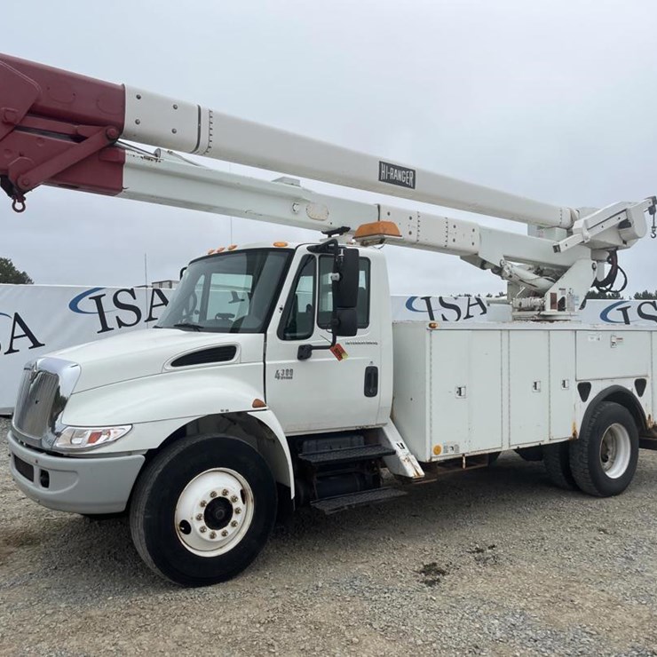2002 INTERNATIONAL 4300 SBA