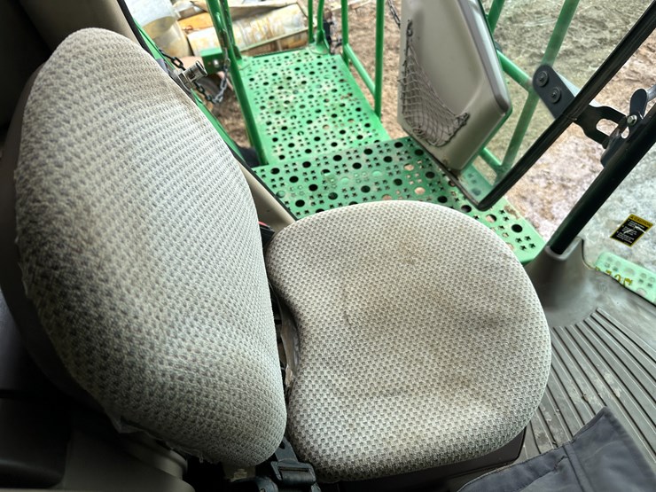 #38409-•-2014-john-deere-s680s-prwd-combine-image-84