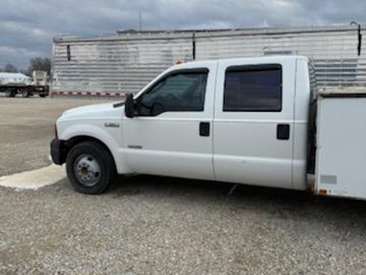 2006-ford-f350-image-11