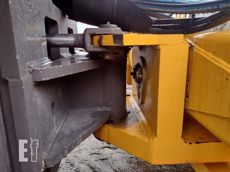 2014-volvo-sd115-image-23