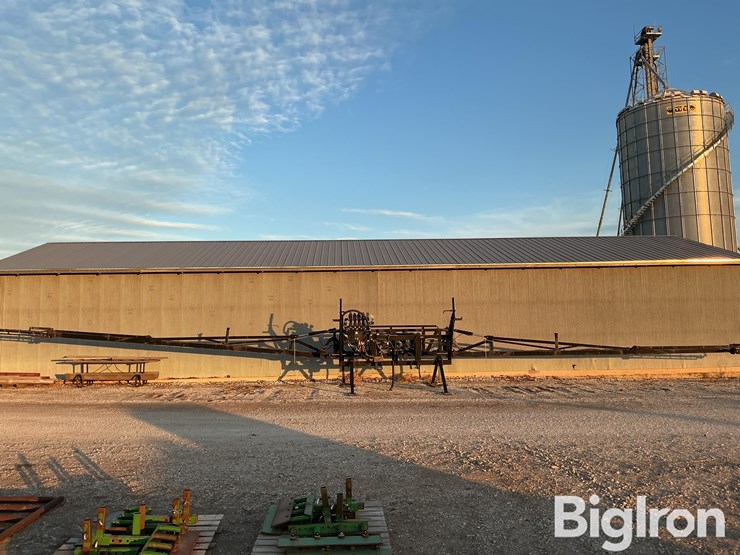 schaben-81’-folding-sprayer-boom-image-8