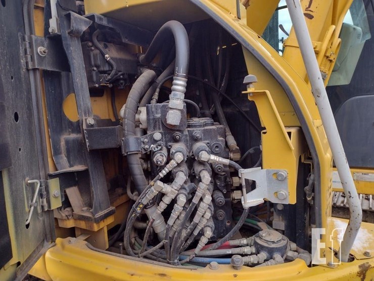 2019-kobelco-sk140sr-lc-5-image-43