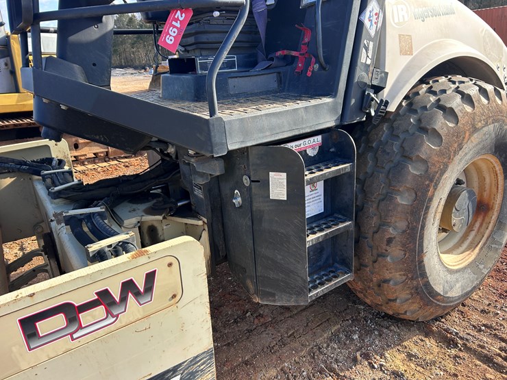 #2199-•-ingersoll-rand-sd-16dx-single-drum-roller-compactor-image-12