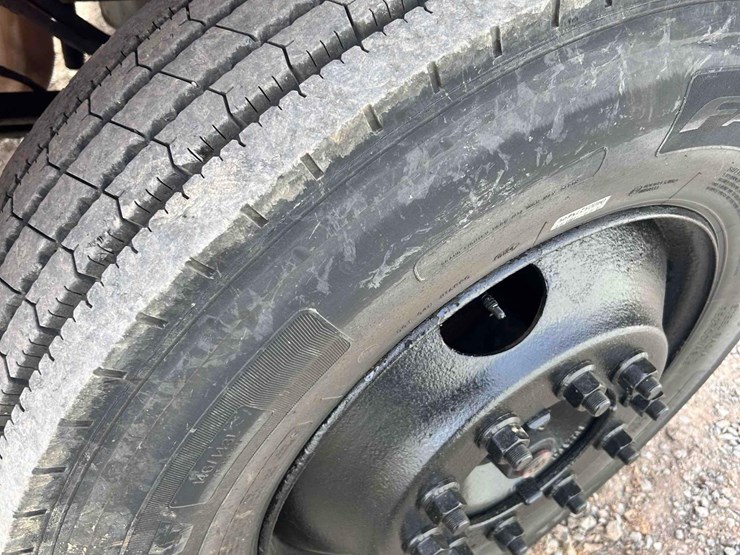 2002-international-dt466-image-14