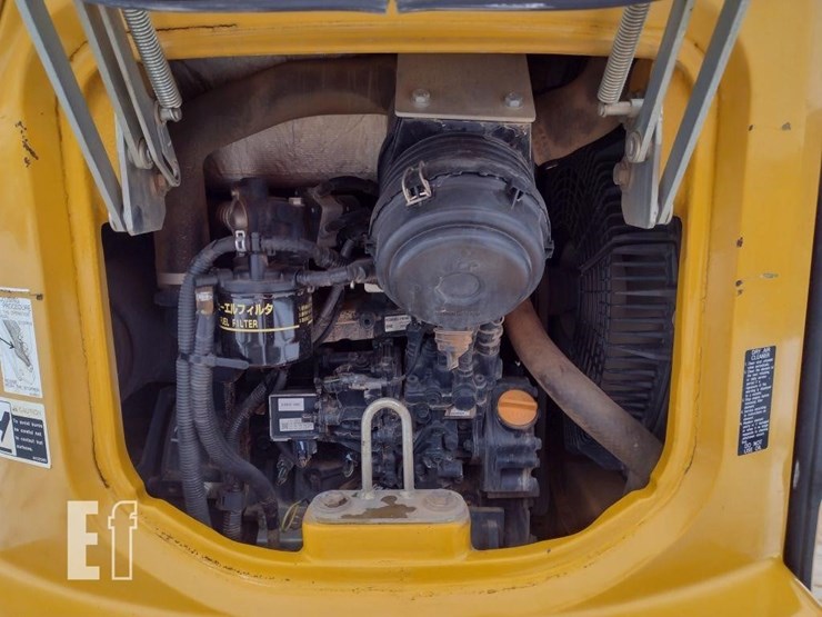 2016-deere-35g-image-44