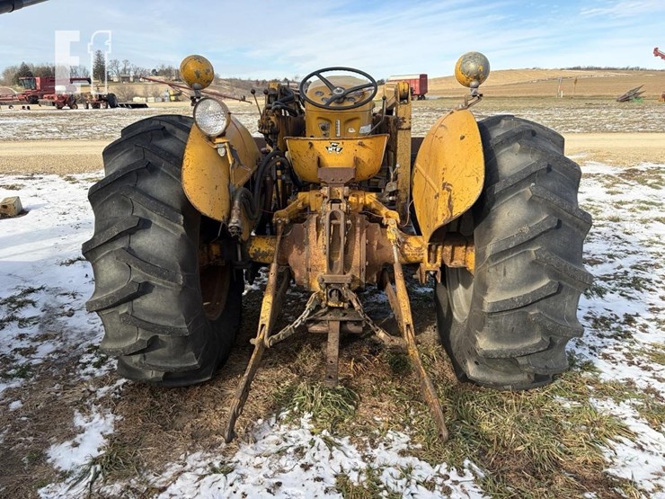 massey-ferguson-65-image-3