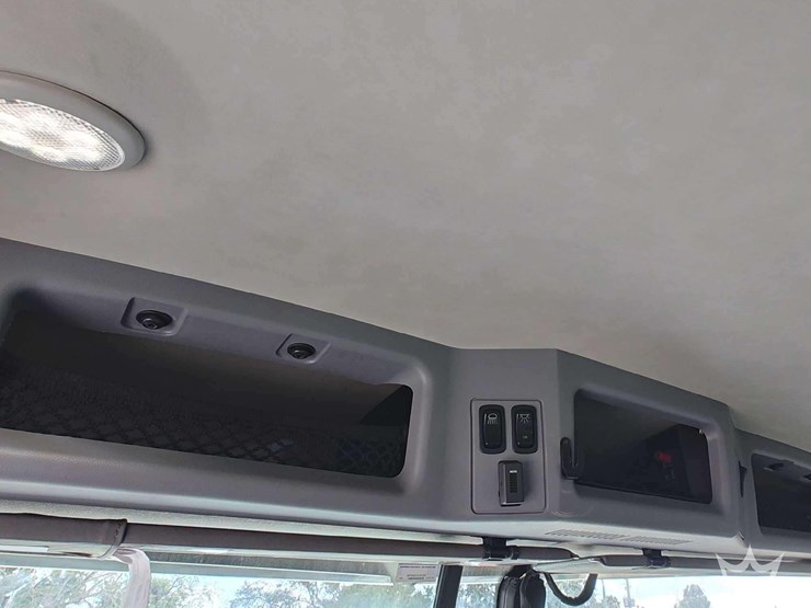 2022-mack-anthem-t/a-wet-kit-day-cab-truck-tractor-image-27