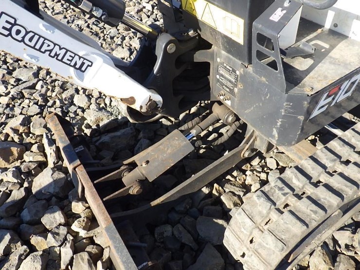 2021-bobcat-e10-image-12