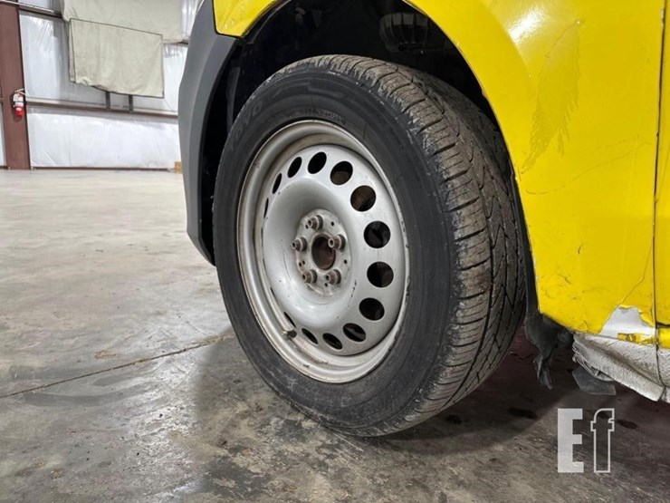 2017-mercedes-benz-metris-image-24